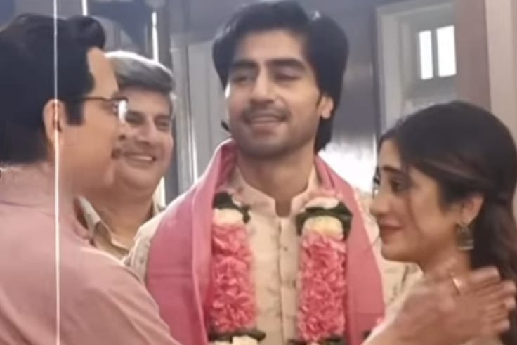 Bhagyashree Slaps Naysa, Marries Rishabh